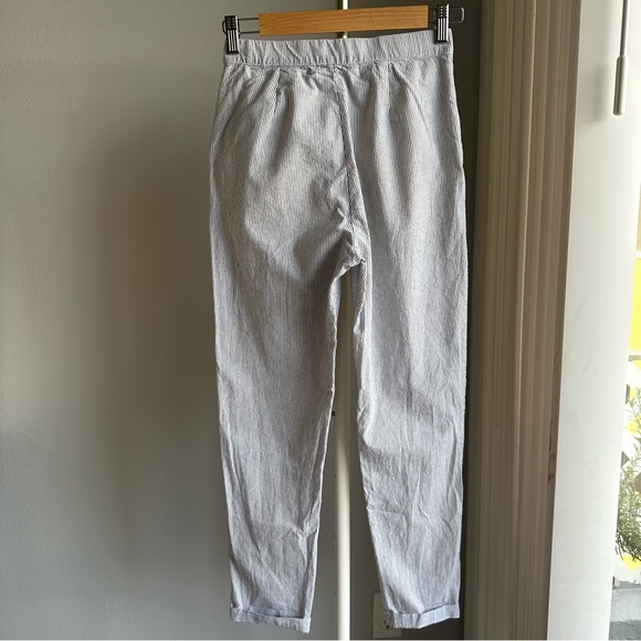 Pull&Bear Blue and White Stripes 100% Cotton High Rise Cigarette Pants Trousers - Picture 4 of 9